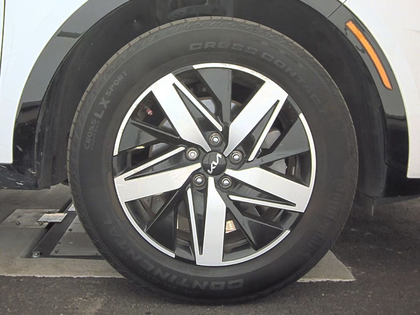 2023 Kia Sorento S FWD
