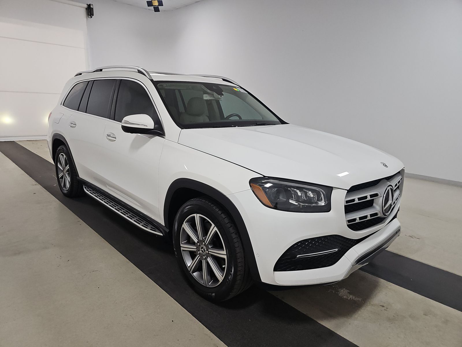 Mercedes-Benz GLS 450 4MATIC снимка Mercedes-Benz GLS 450 4MATIC