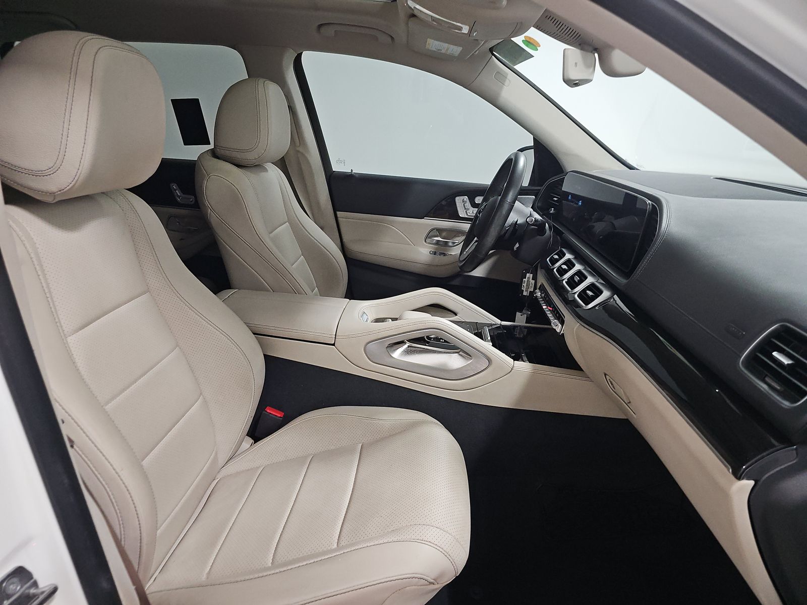 Mercedes-Benz GLS 450 4MATIC снимка Mercedes-Benz GLS 450 4MATIC