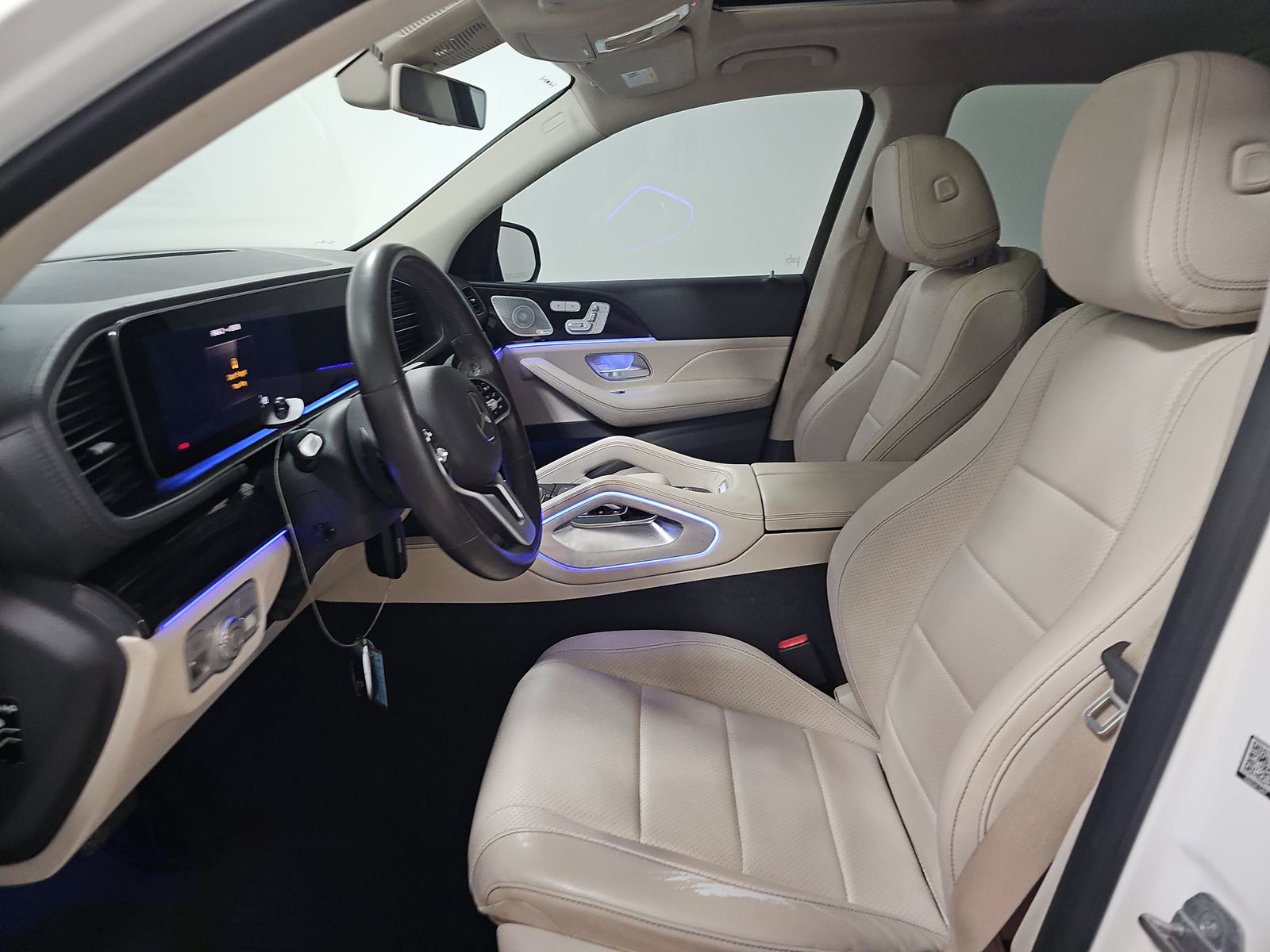 Mercedes-Benz GLS 450 4MATIC снимка Mercedes-Benz GLS 450 4MATIC