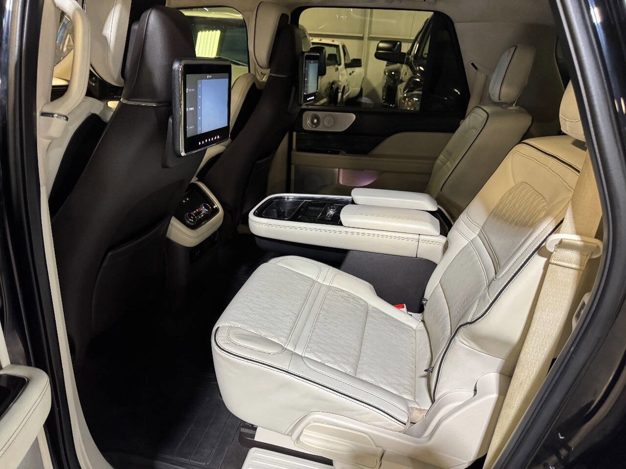 2018 Lincoln Navigator L Black Label AWD