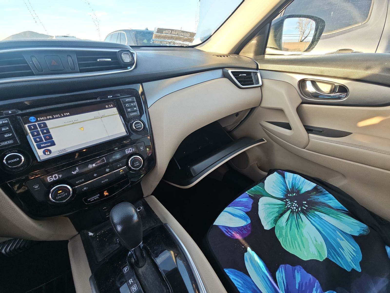 2016 Nissan Rogue SV FWD