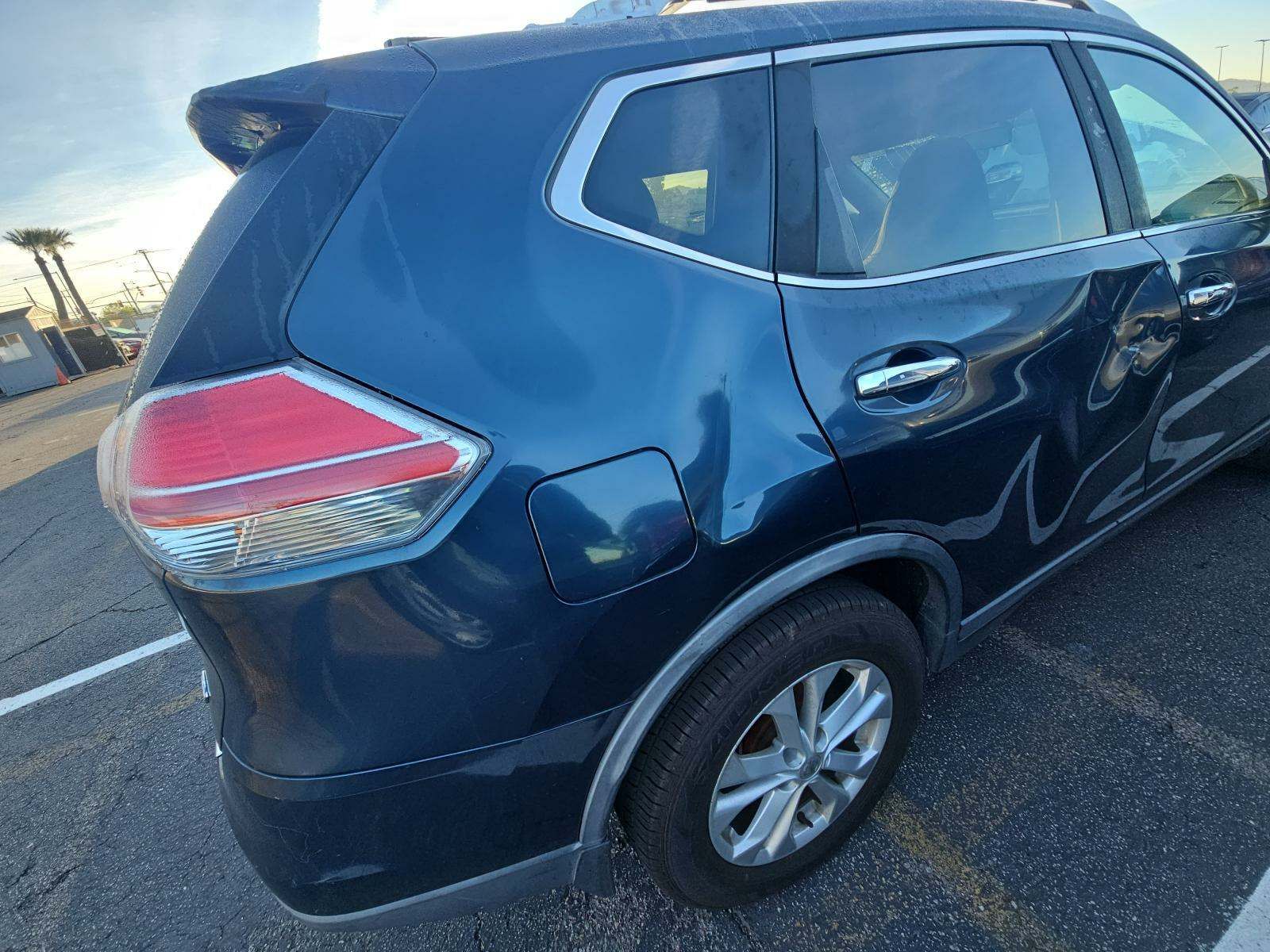 2016 Nissan Rogue SV FWD