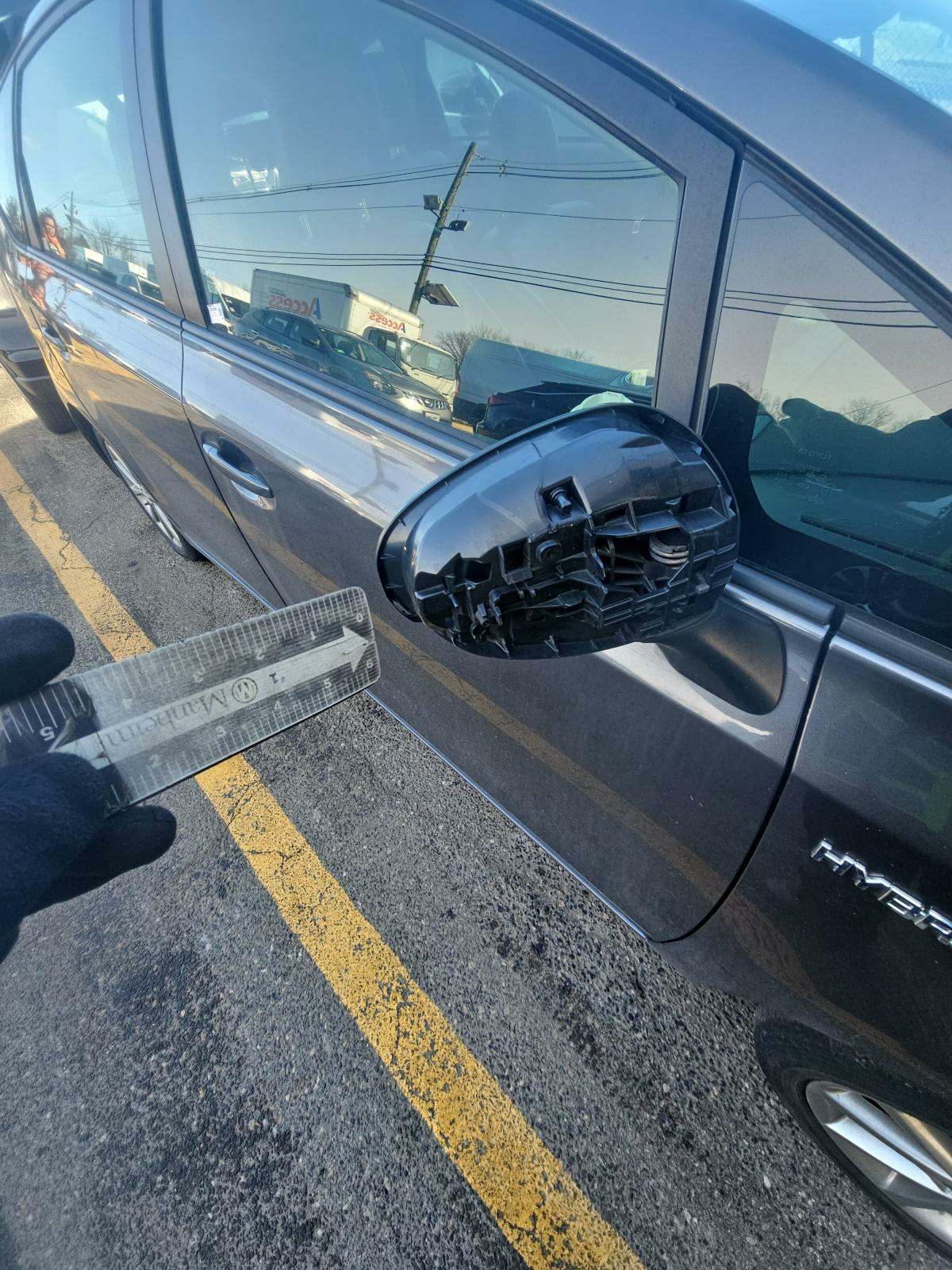 2015 Toyota Prius v Five FWD