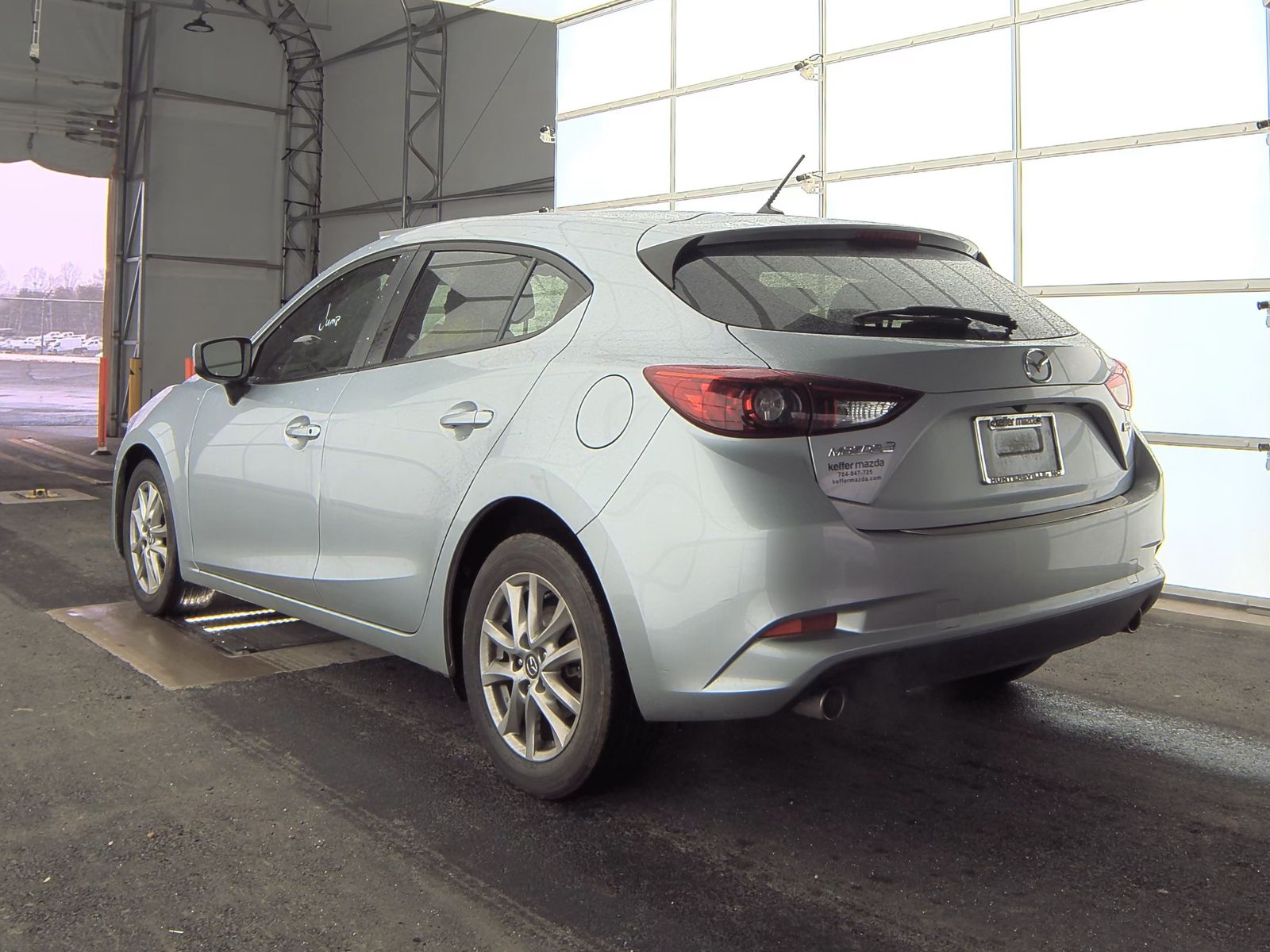 2018 MAZDA MAZDA3 Sport FWD