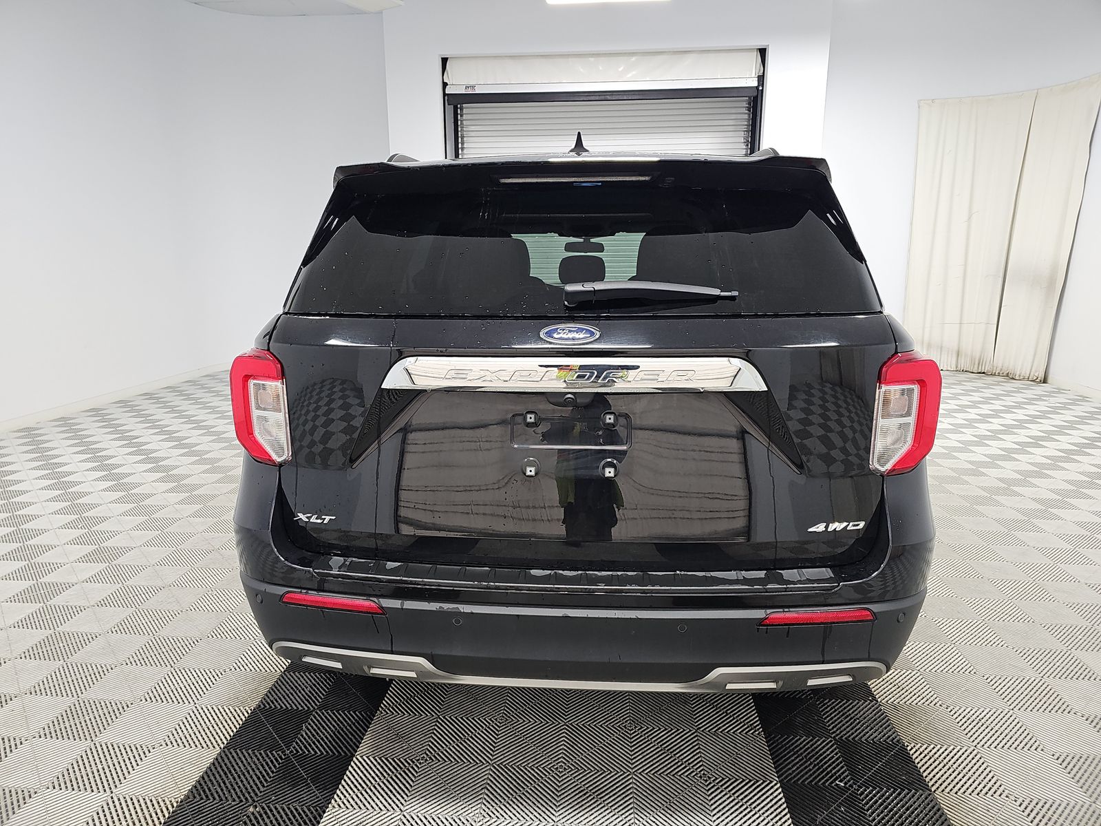 2023 Ford Explorer XLT AWD