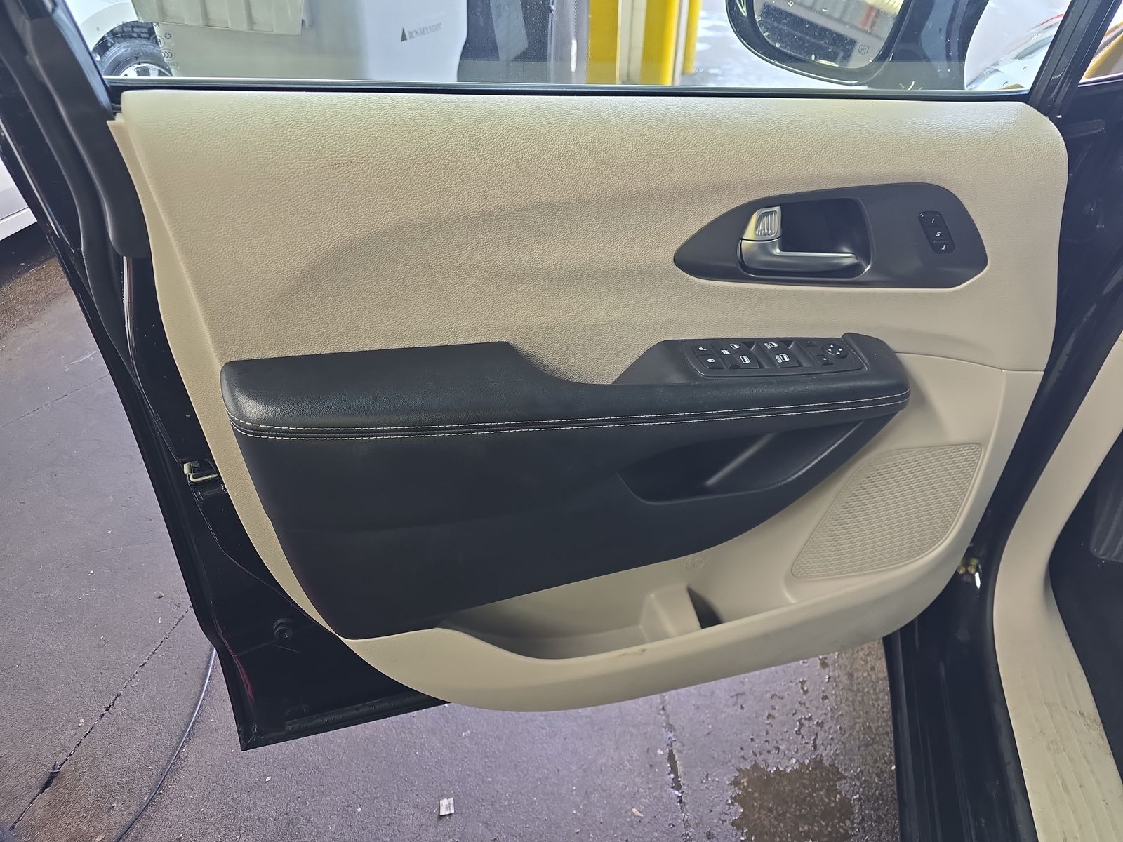 2022 Chrysler Pacifica Touring L FWD