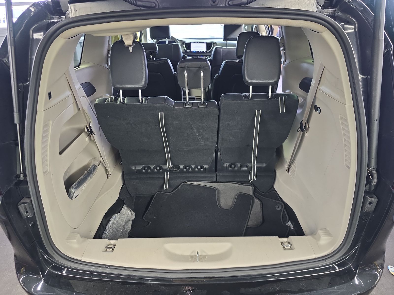 2022 Chrysler Pacifica Touring L FWD