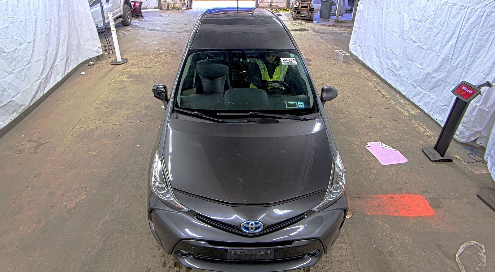 2015 Toyota Prius v Five FWD