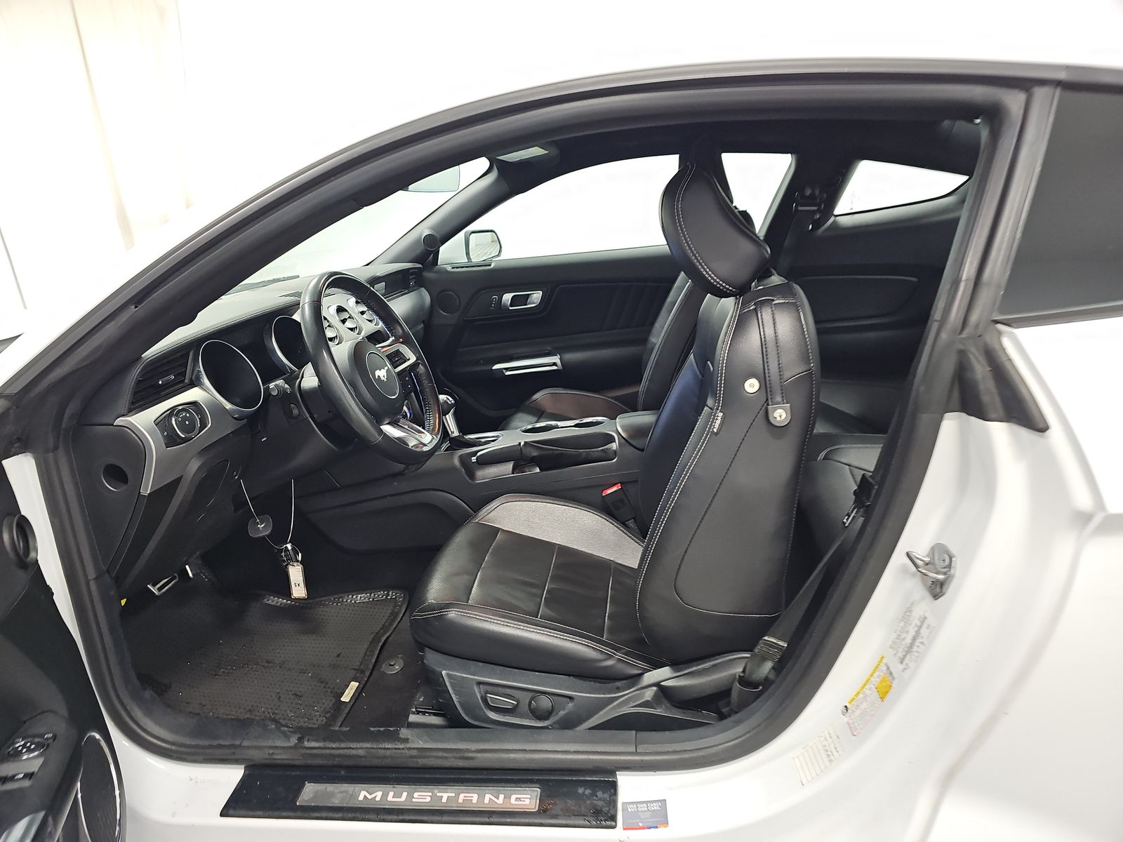 2023 Ford Mustang EcoBoost Premium RWD