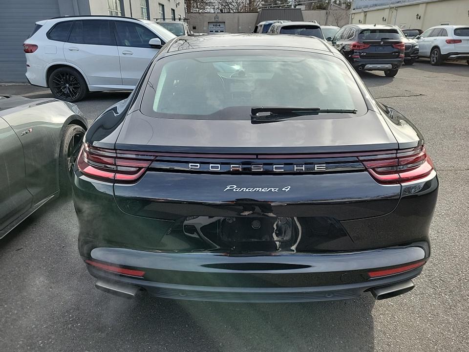 2018 Porsche Panamera 4 AWD