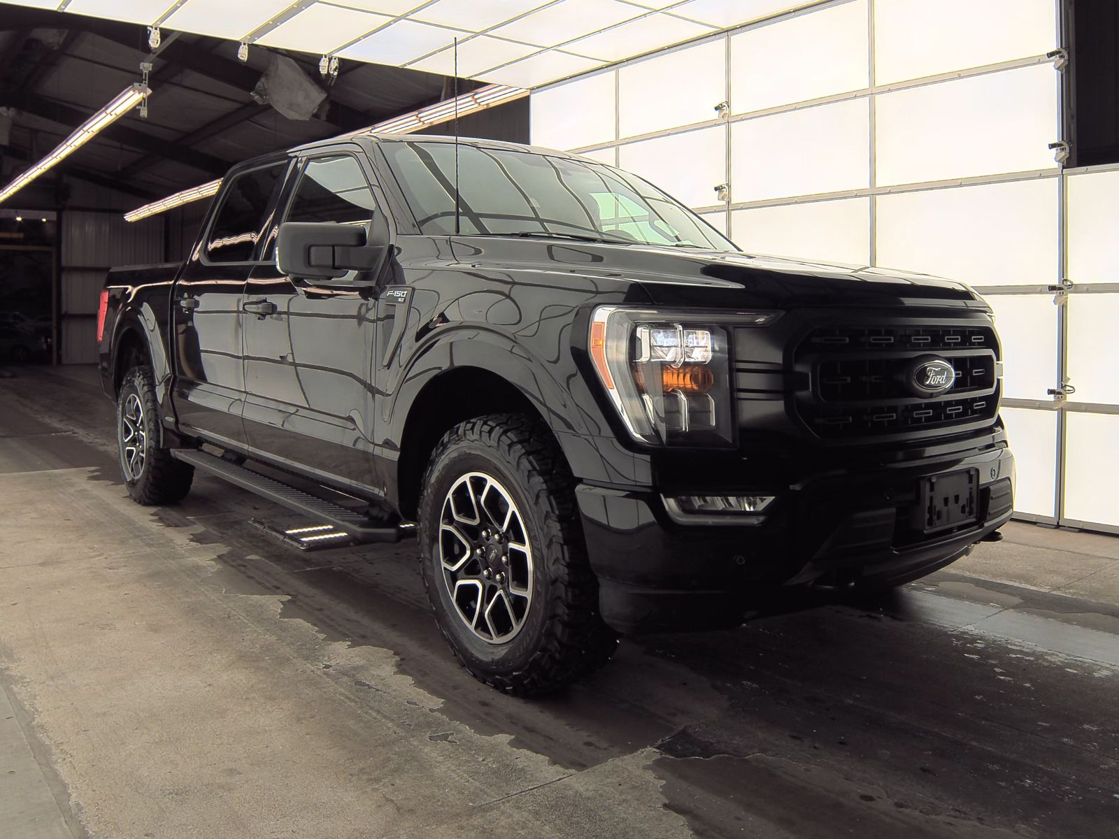 2022 Ford F-150 XLT AWD