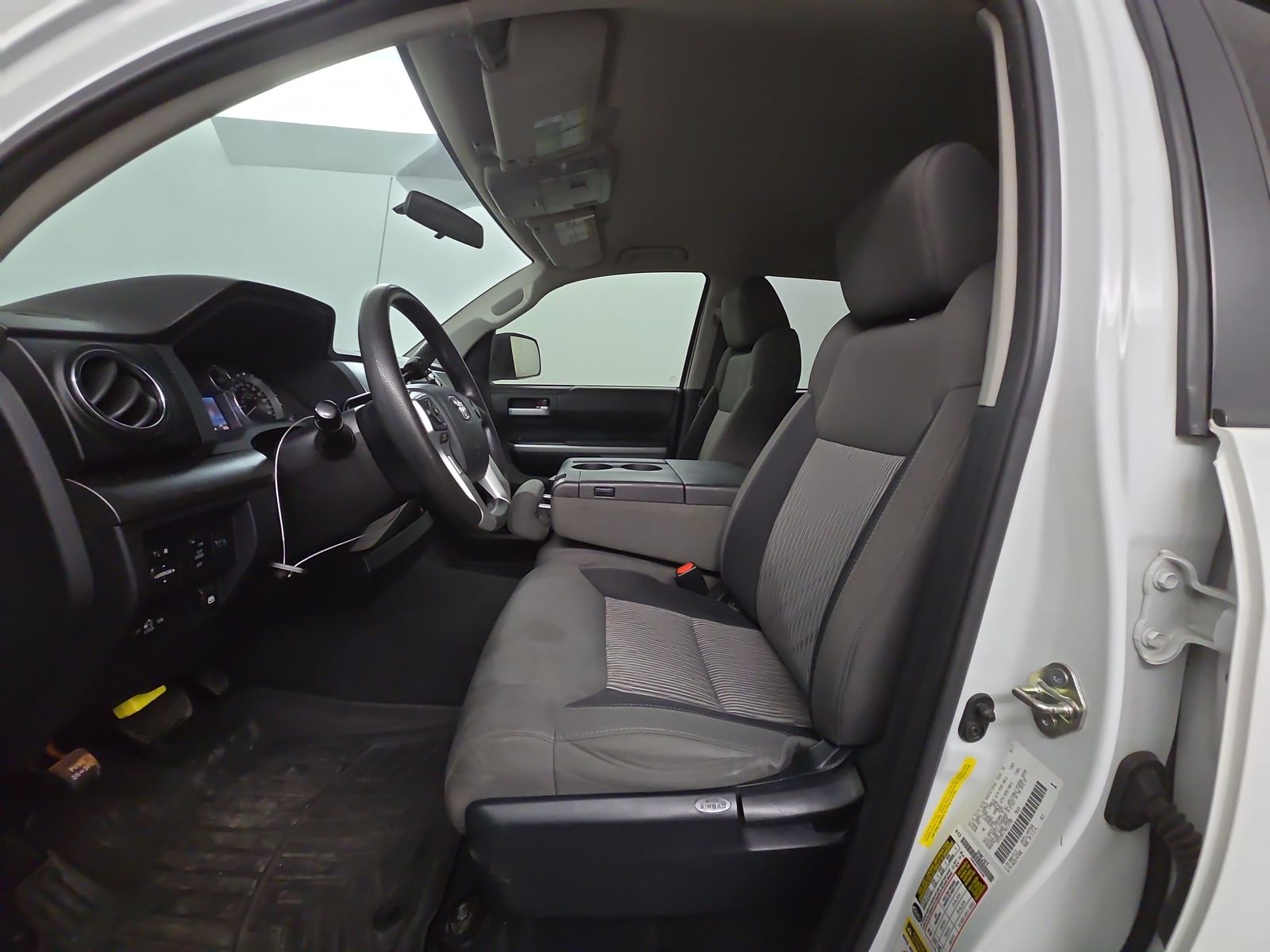 2017 Toyota Tundra SR5 RWD