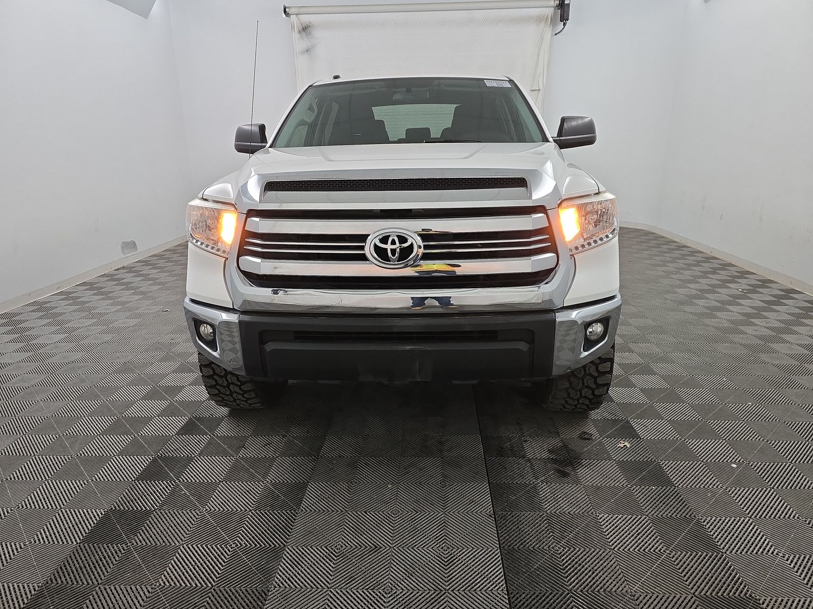 2017 Toyota Tundra SR5 RWD