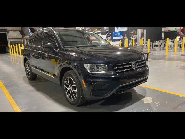 Volkswagen Tiguan SE снимка Volkswagen Tiguan SE