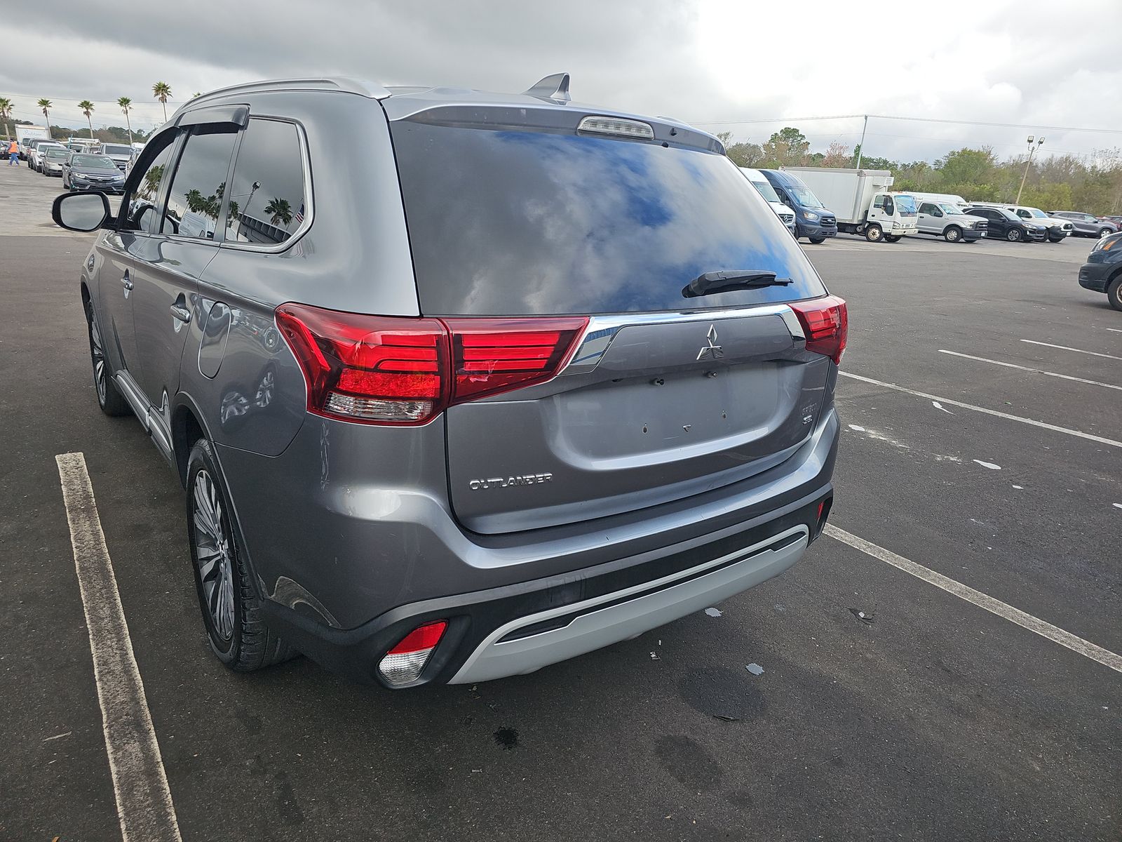 2020 Mitsubishi Outlander SEL FWD