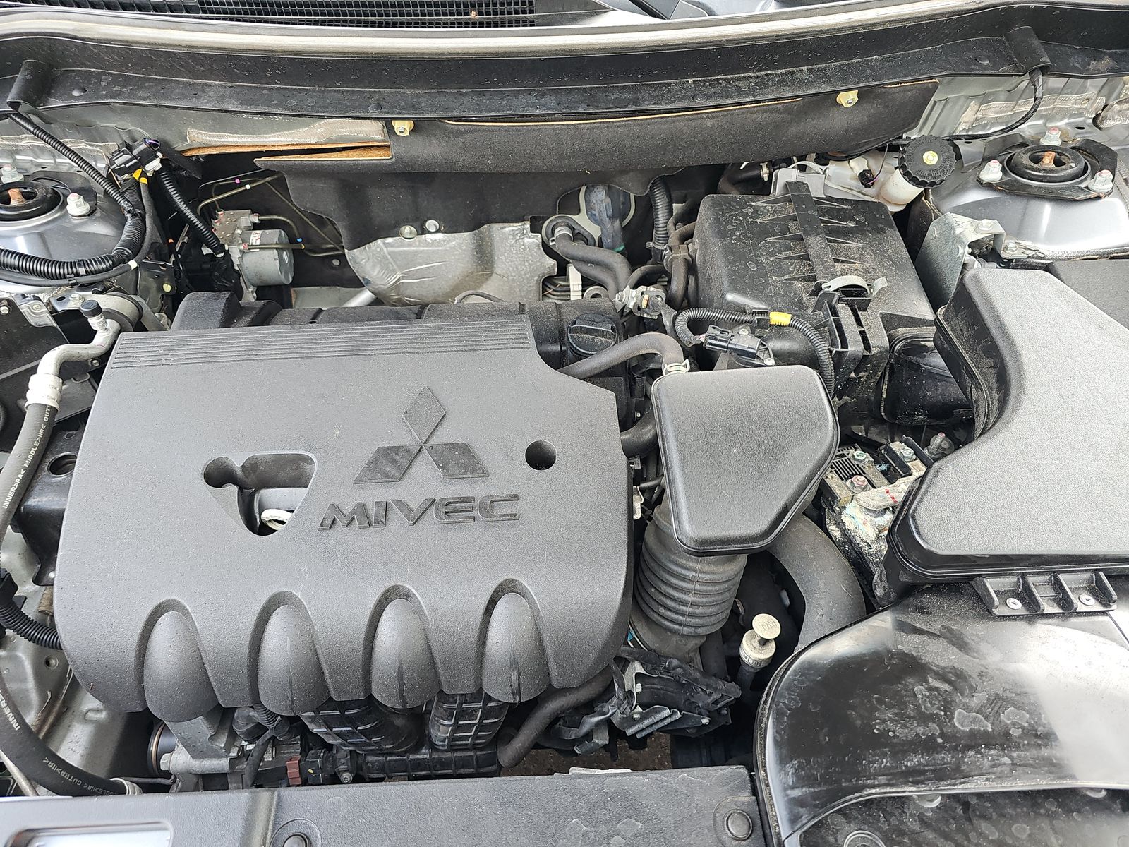 2020 Mitsubishi Outlander SEL FWD