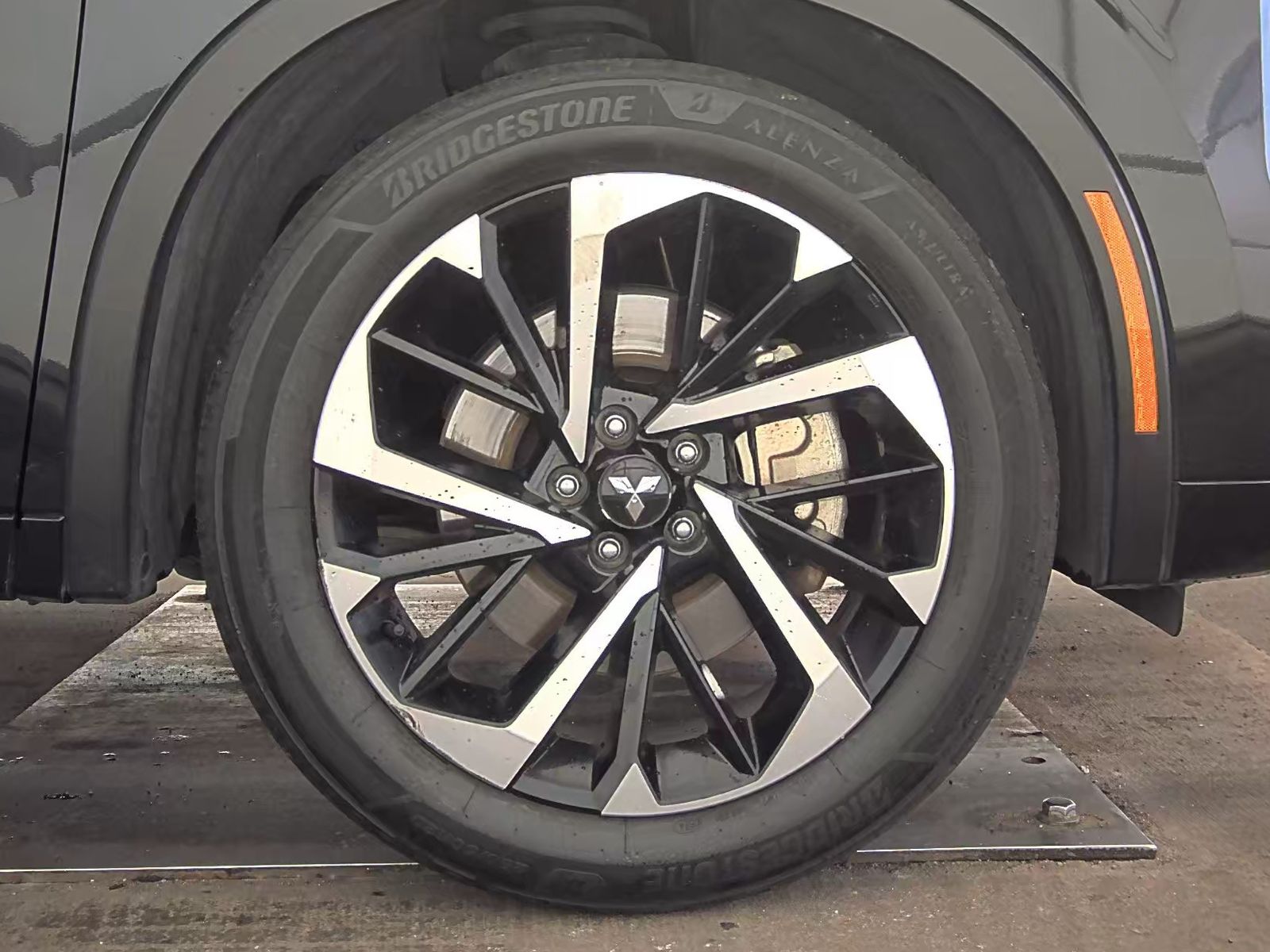 2023 Mitsubishi Outlander PHEV 40th Anniversary Edition AWD