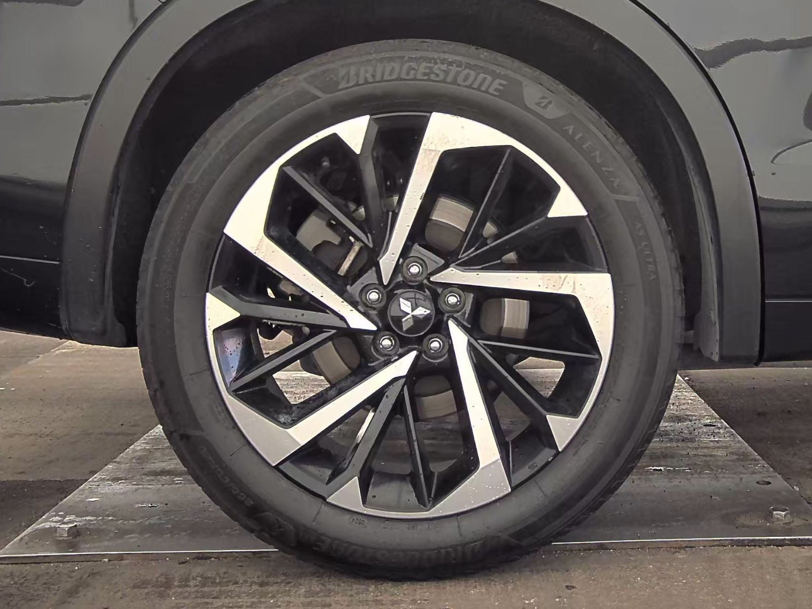 2023 Mitsubishi Outlander PHEV 40th Anniversary Edition AWD