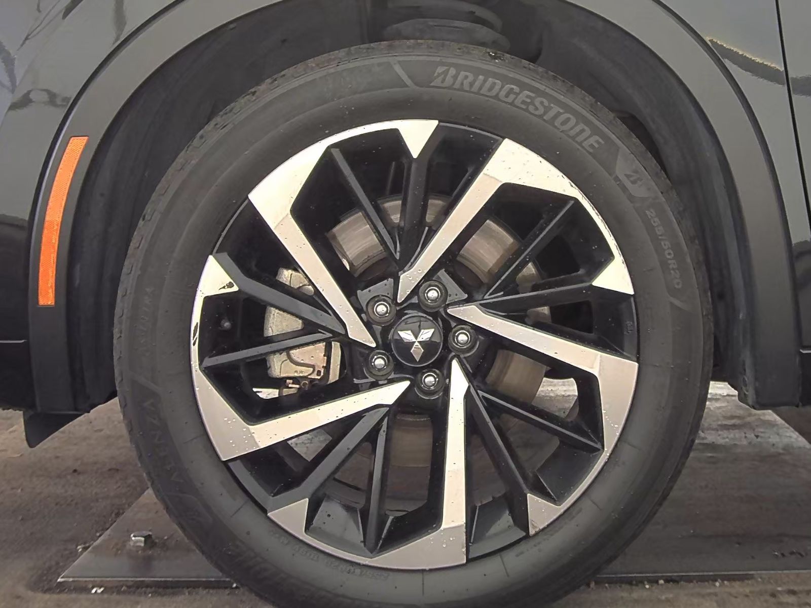 2023 Mitsubishi Outlander PHEV 40th Anniversary Edition AWD