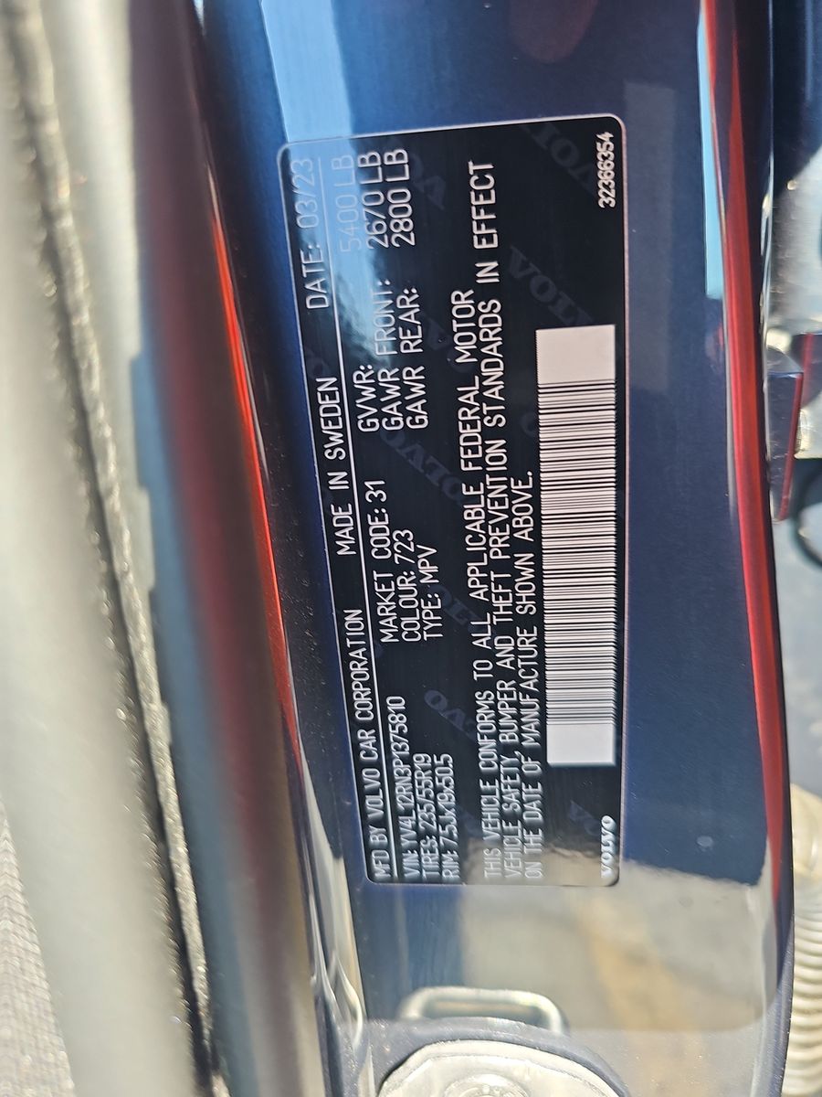 2023 Volvo XC60 B5 Plus AWD