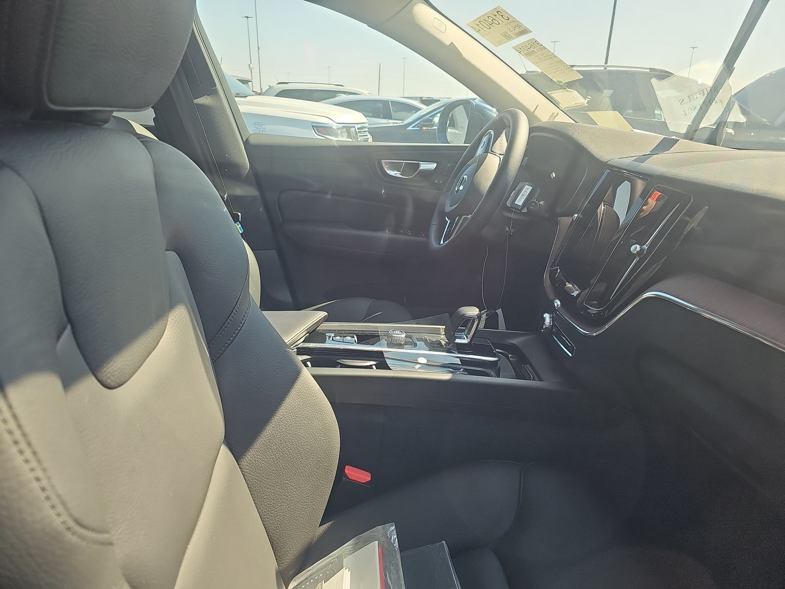 2023 Volvo XC60 B5 Plus AWD