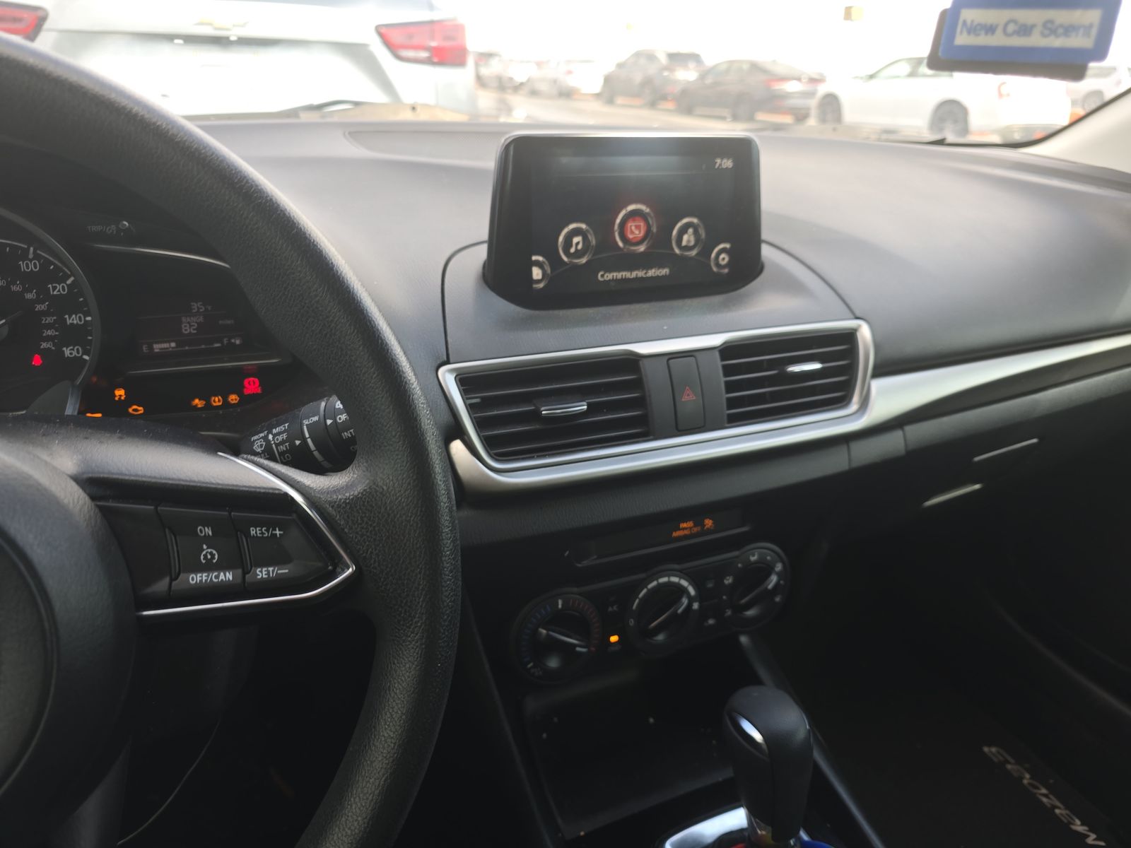 2018 MAZDA MAZDA3 Sport FWD