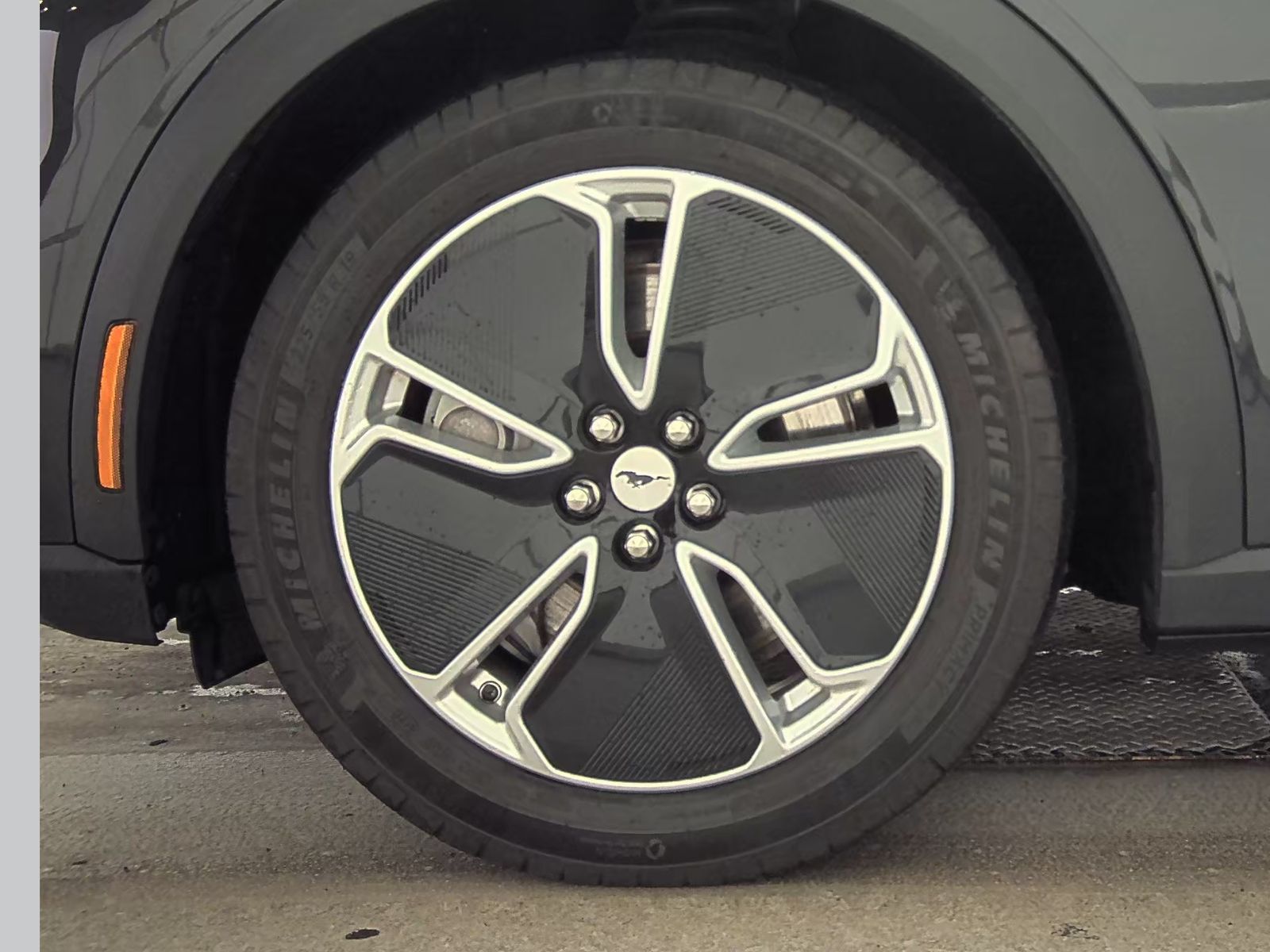 2022 Ford Mustang Mach-E Select AWD