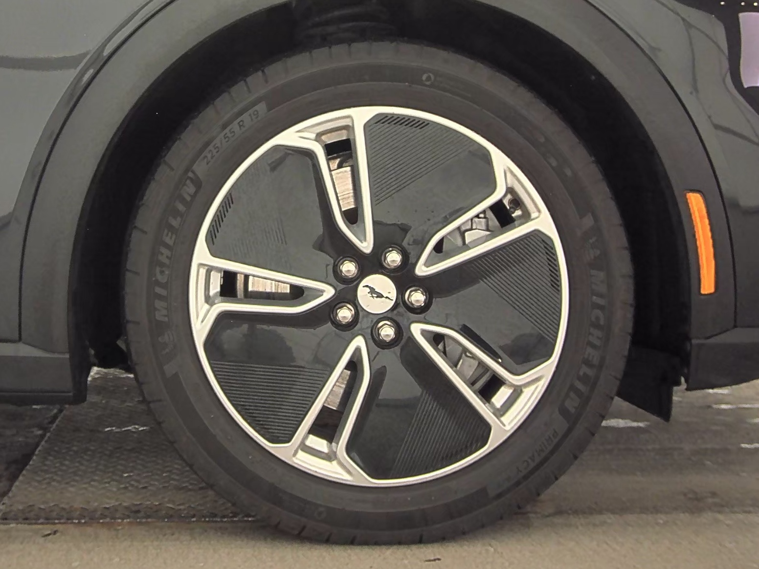 2022 Ford Mustang Mach-E Select AWD