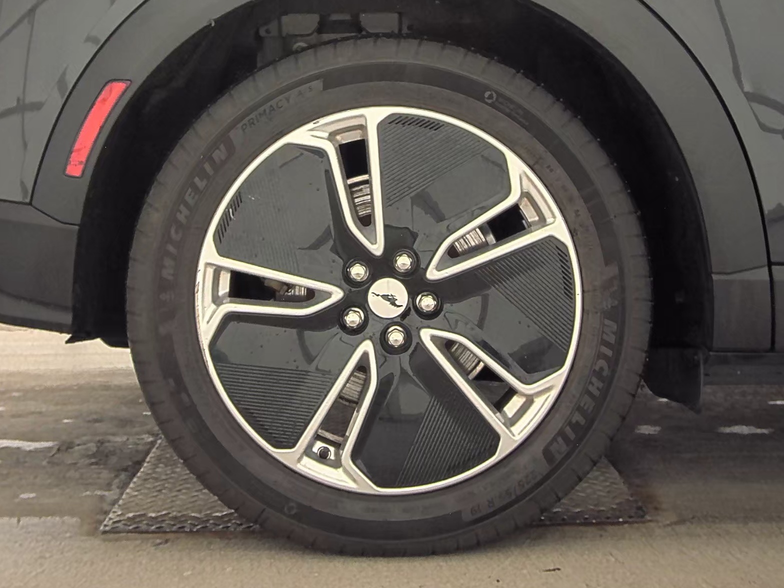 2022 Ford Mustang Mach-E Select AWD