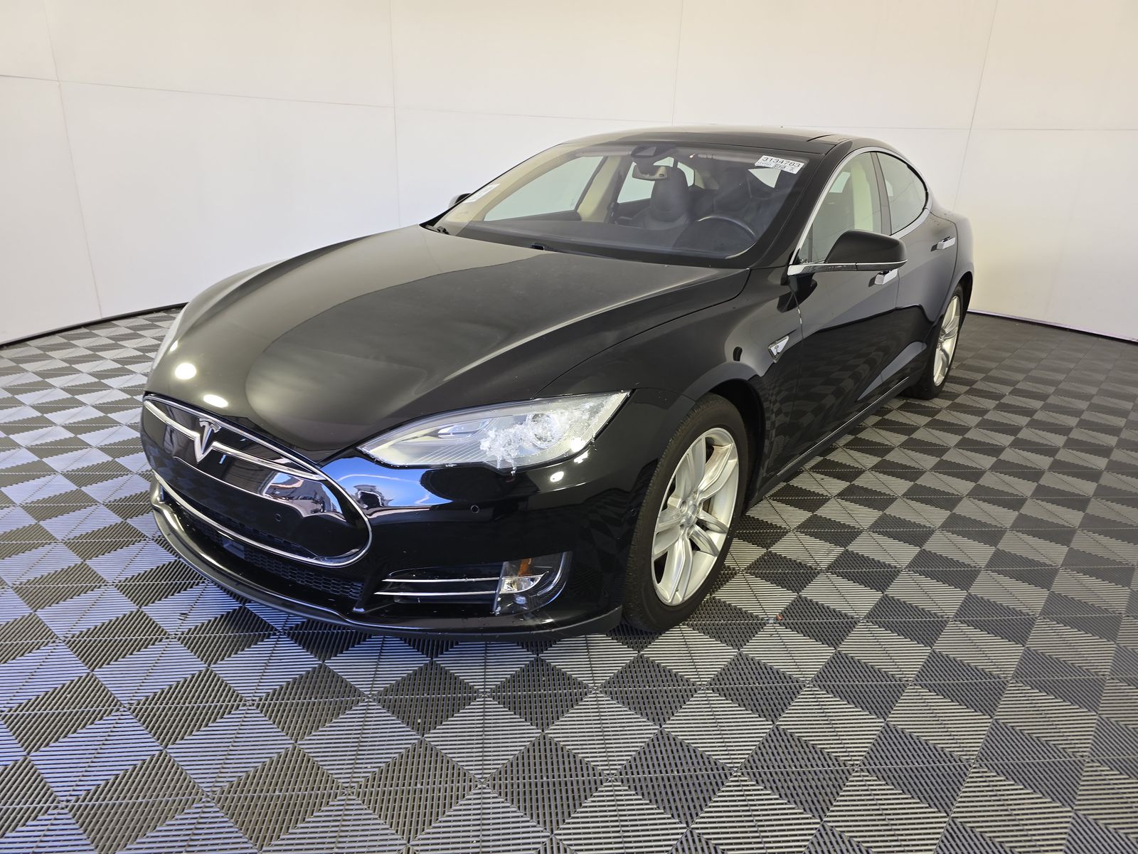2014 Tesla Model S 85 RWD