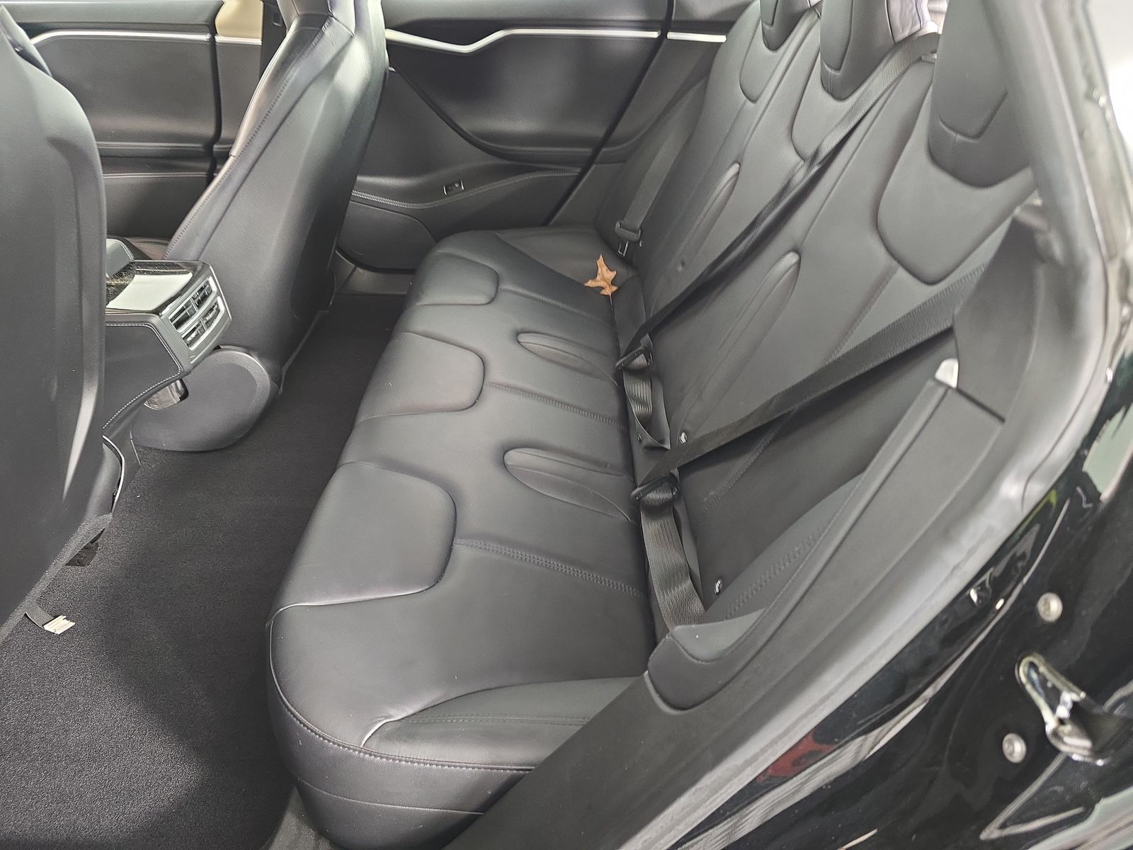 2014 Tesla Model S 85 RWD