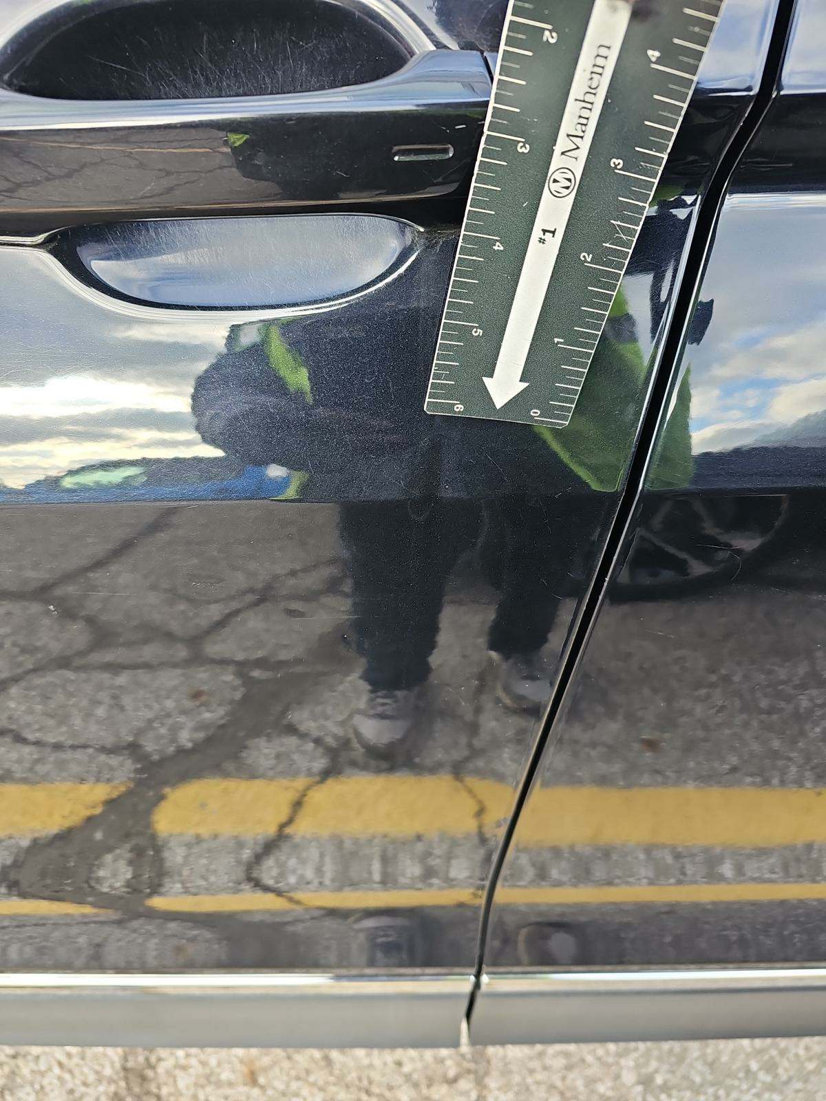 Volkswagen Tiguan SEL Premium снимка Volkswagen Tiguan SEL Premium