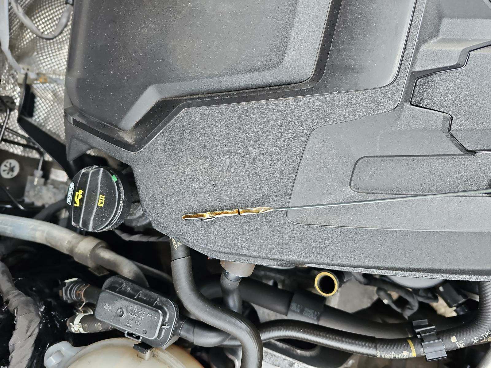 Volkswagen Tiguan SEL Premium снимка Volkswagen Tiguan SEL Premium