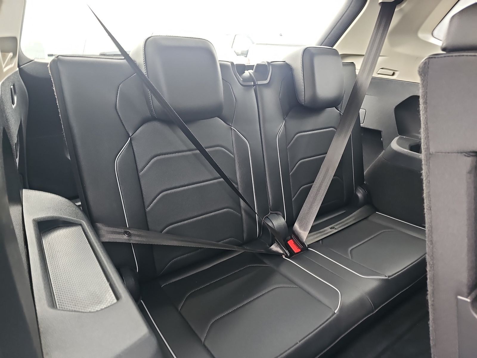 Volkswagen Tiguan SEL Premium снимка Volkswagen Tiguan SEL Premium