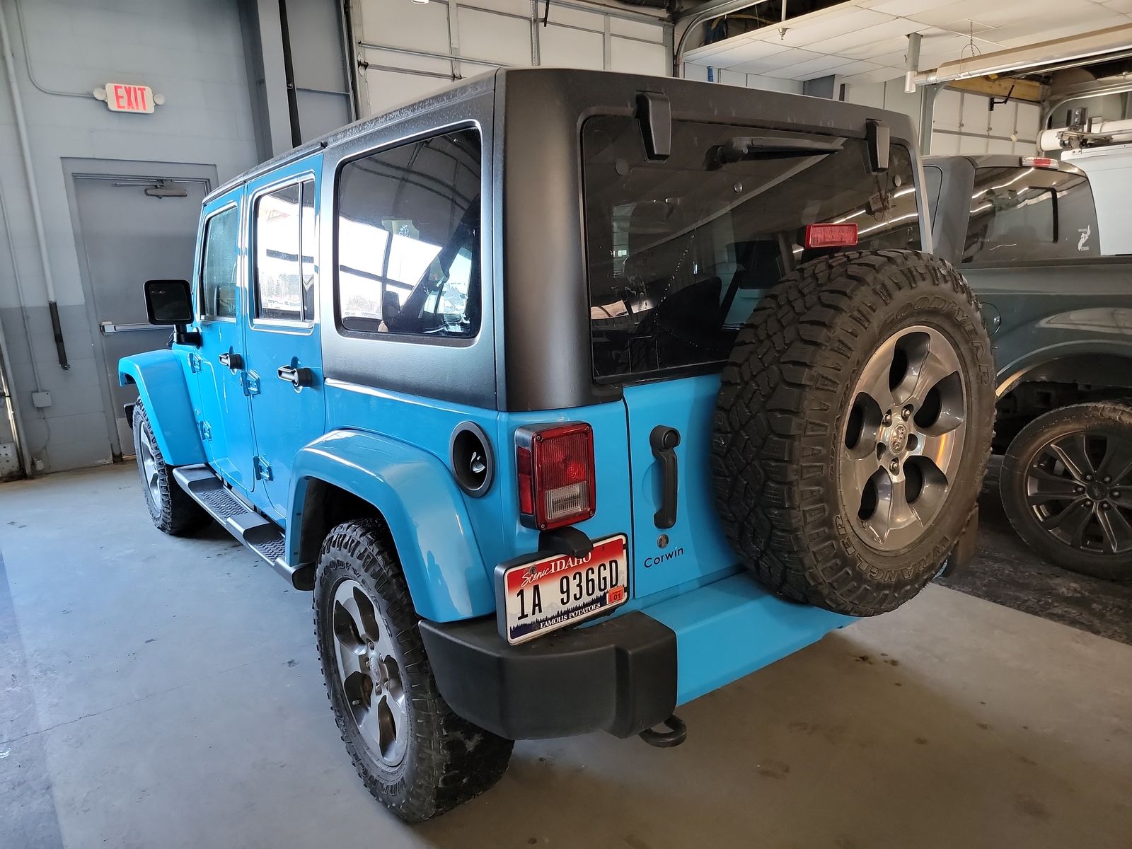 2018 Jeep Wrangler JK Unlimited Sahara AWD