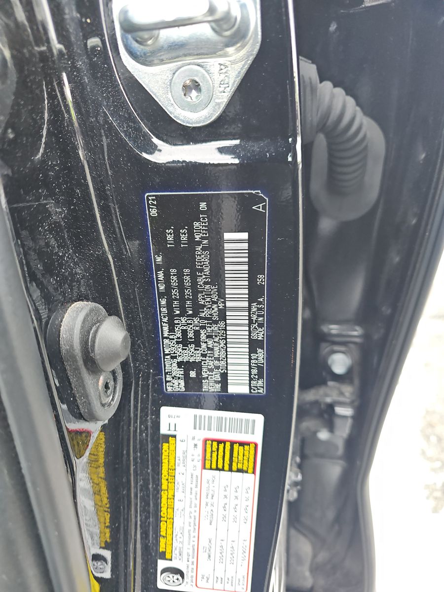 2021 Toyota Highlander LE AWD