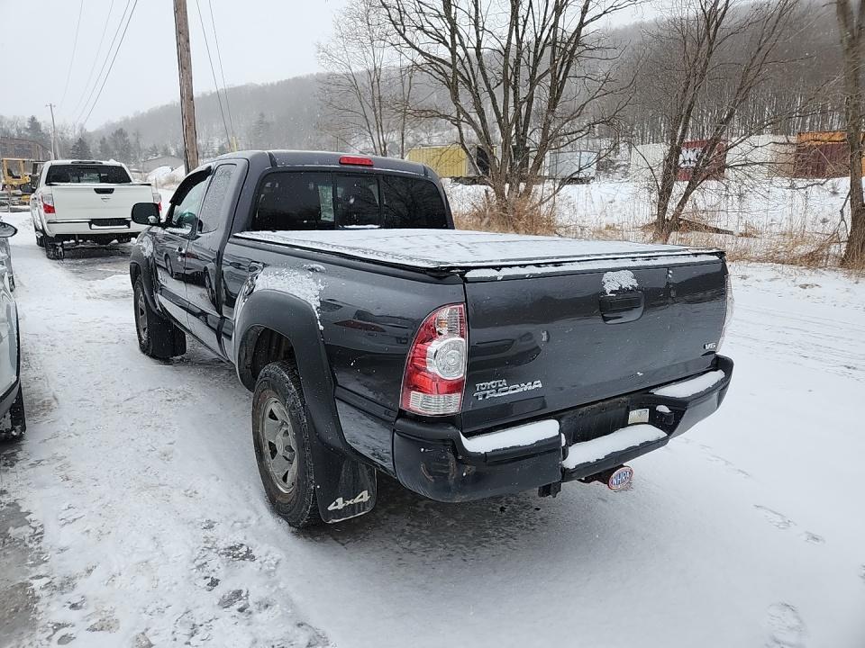 2011 Toyota Tacoma Base AWD