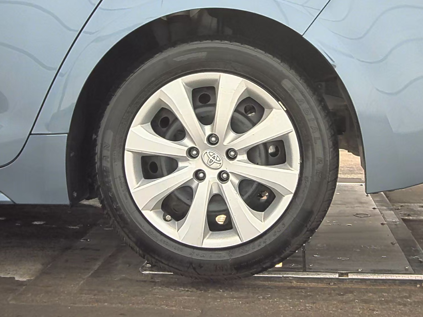 2022 Toyota Corolla LE FWD