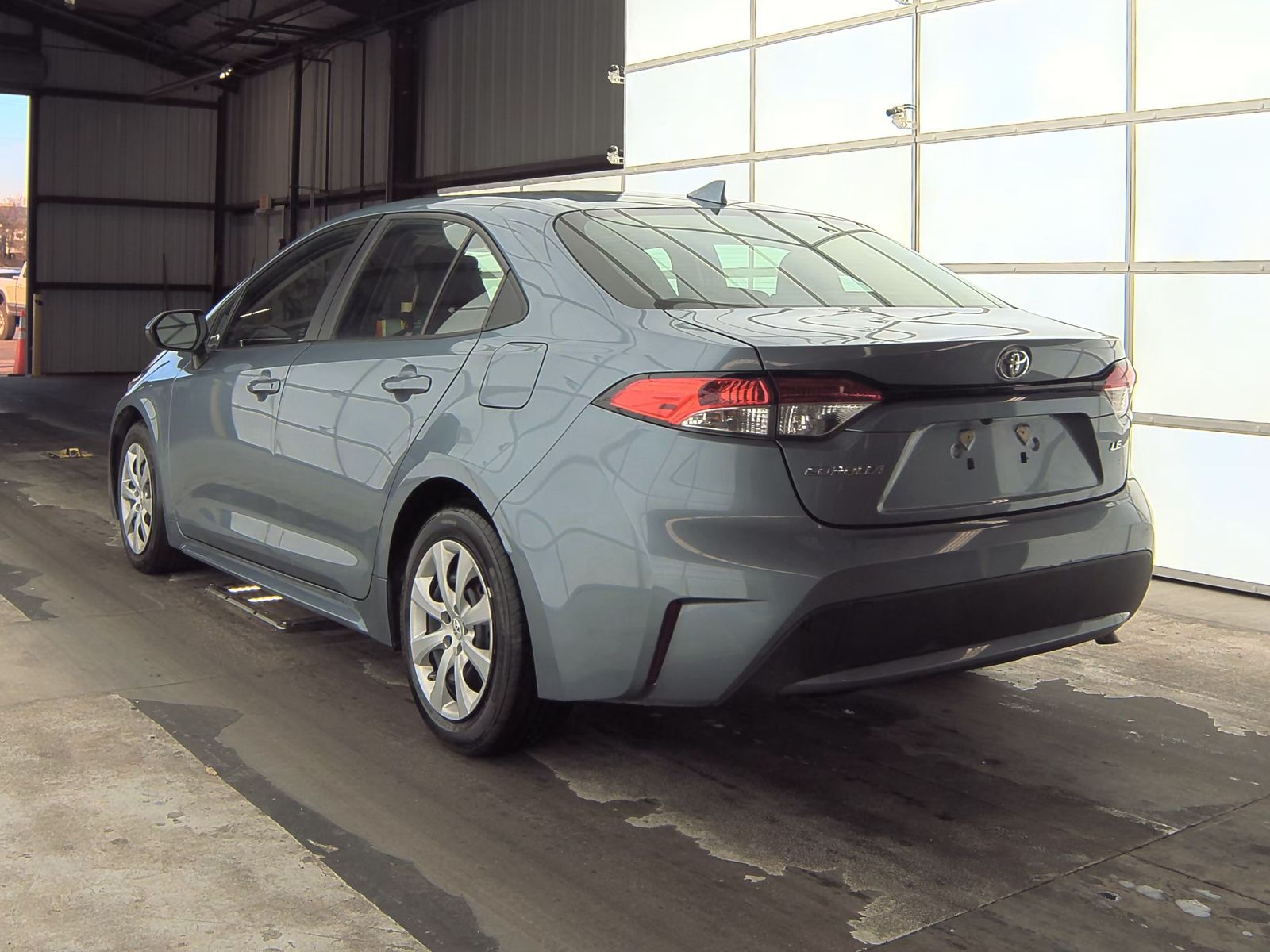 2022 Toyota Corolla LE FWD