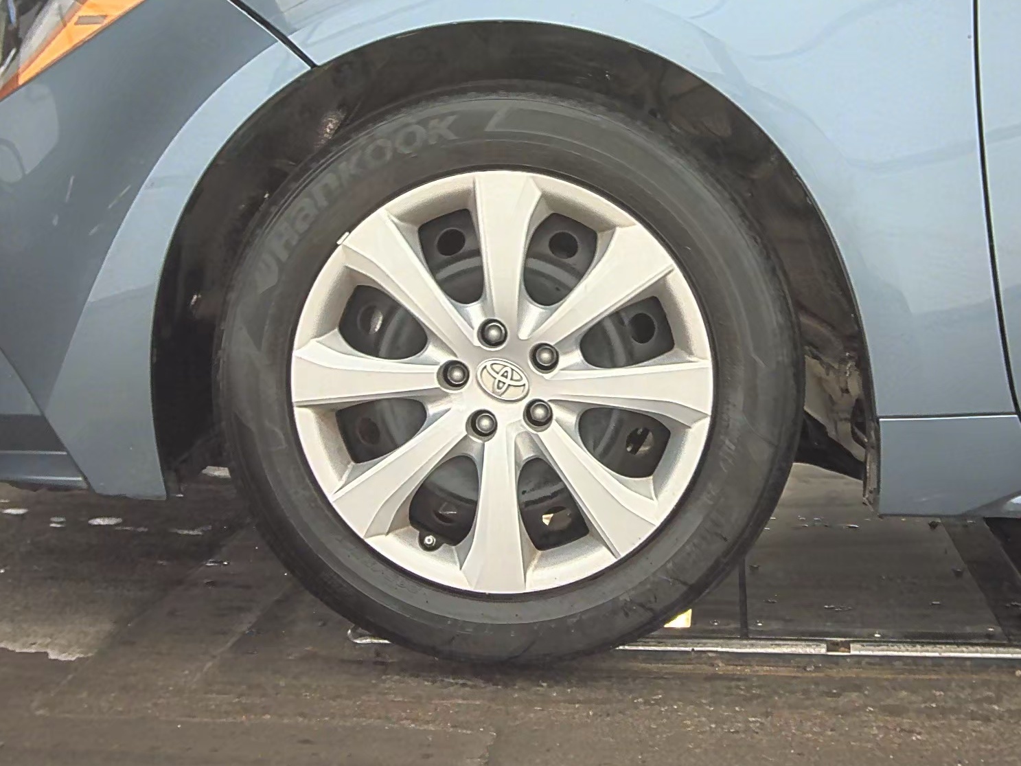 2022 Toyota Corolla LE FWD