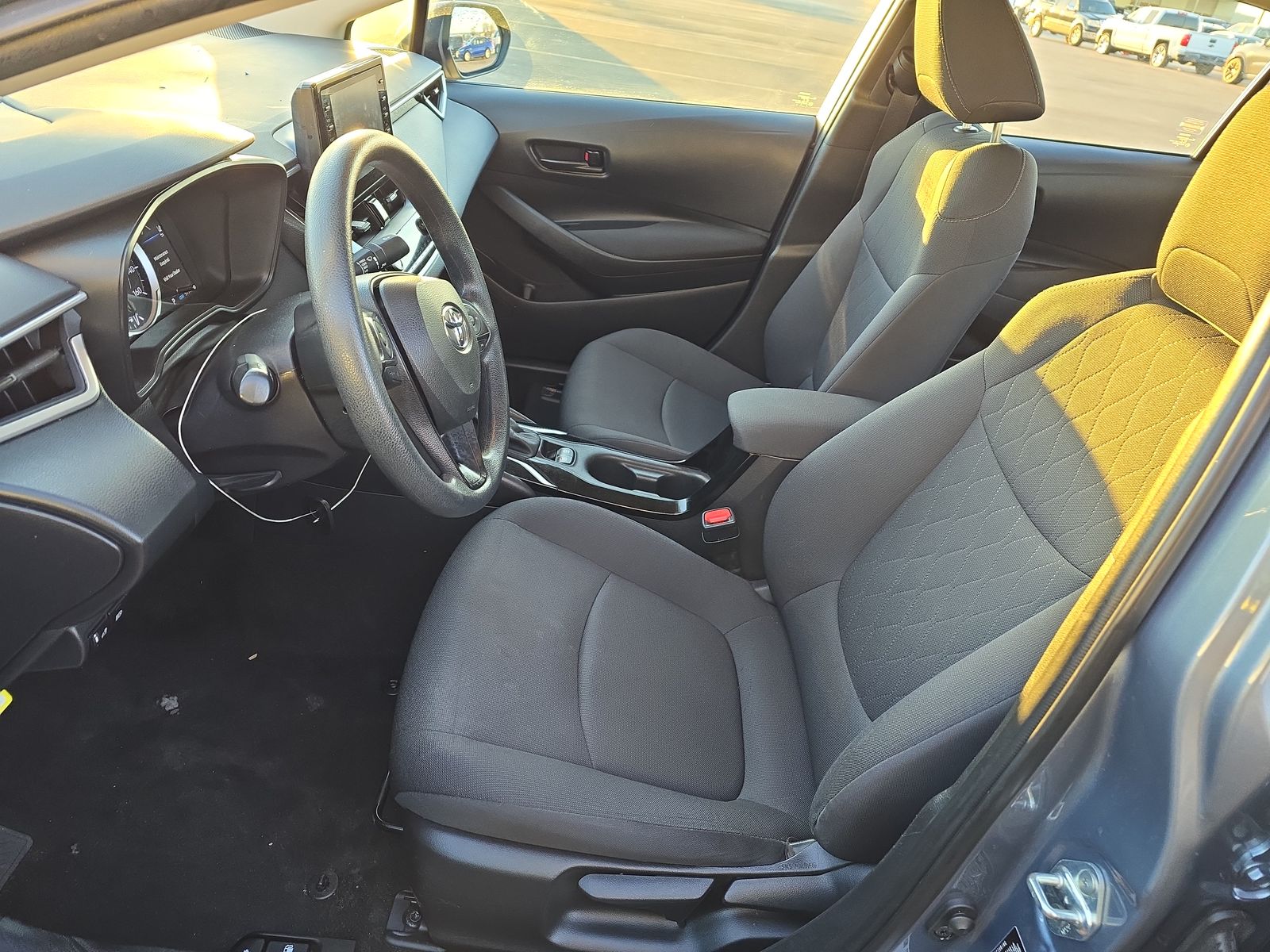 2022 Toyota Corolla LE FWD