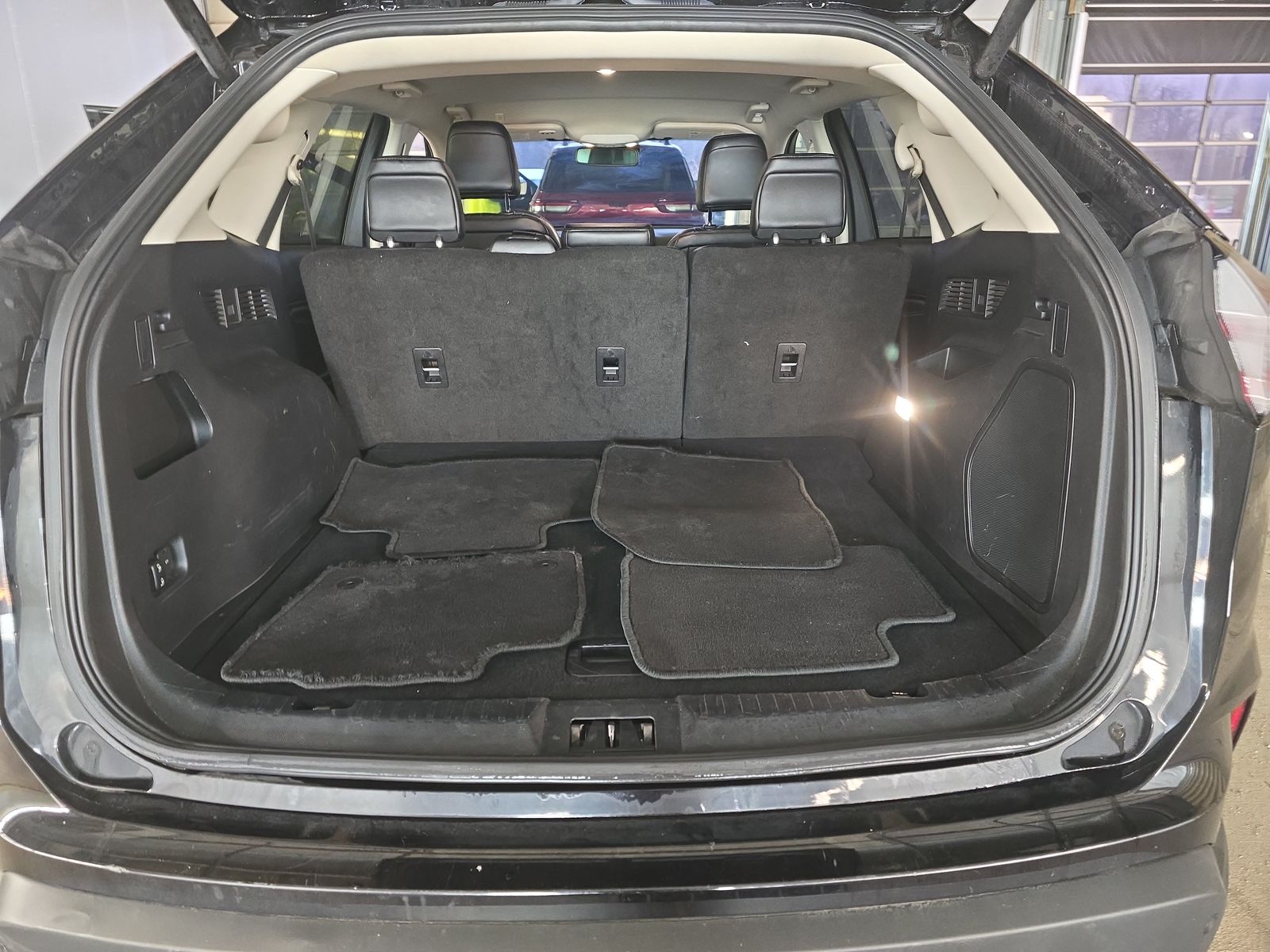 2023 Ford Edge Titanium AWD