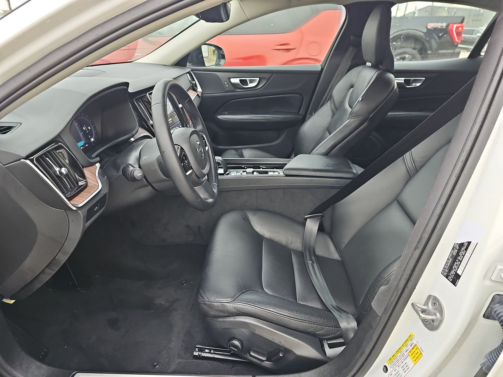 2024 Volvo S60 B5 Plus AWD