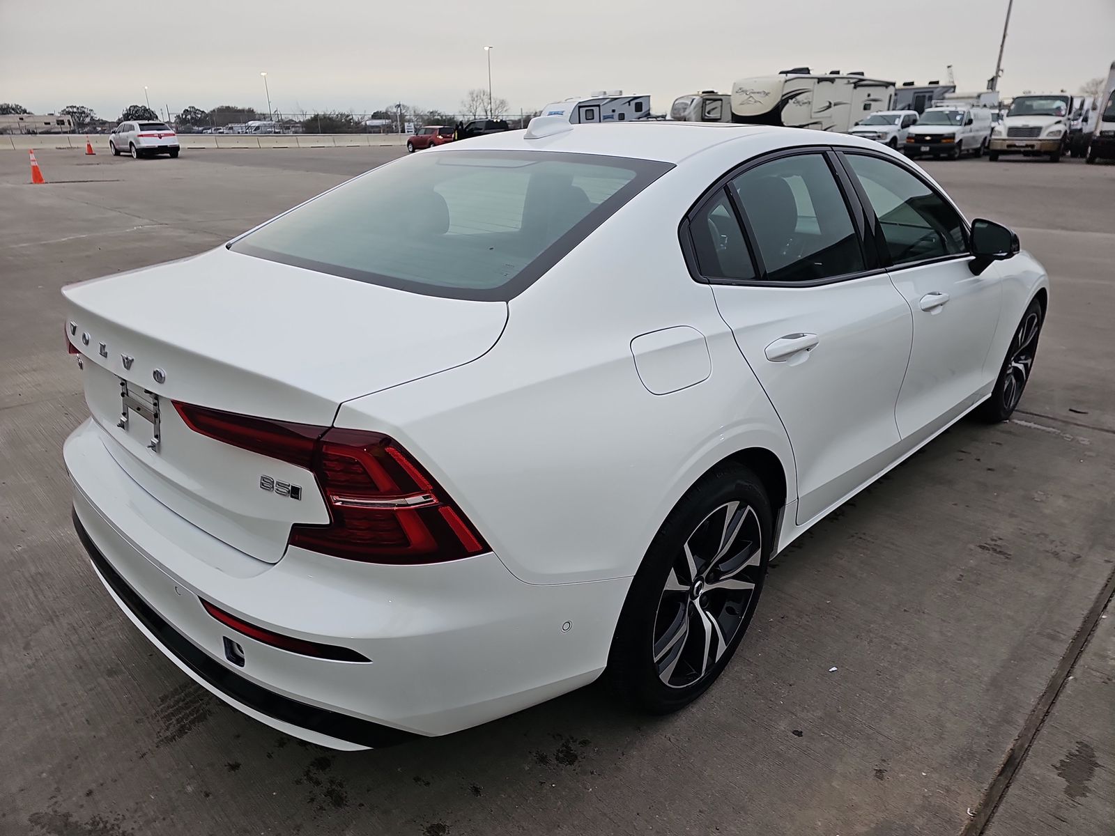 2024 Volvo S60 B5 Plus AWD