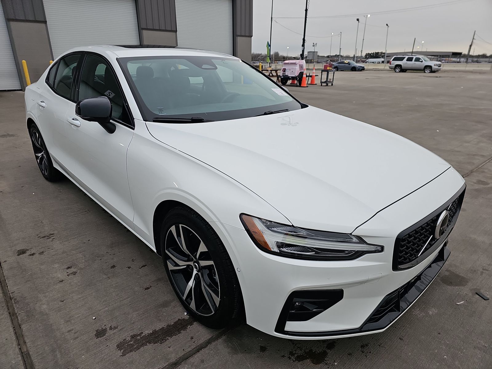 2024 Volvo S60 B5 Plus AWD
