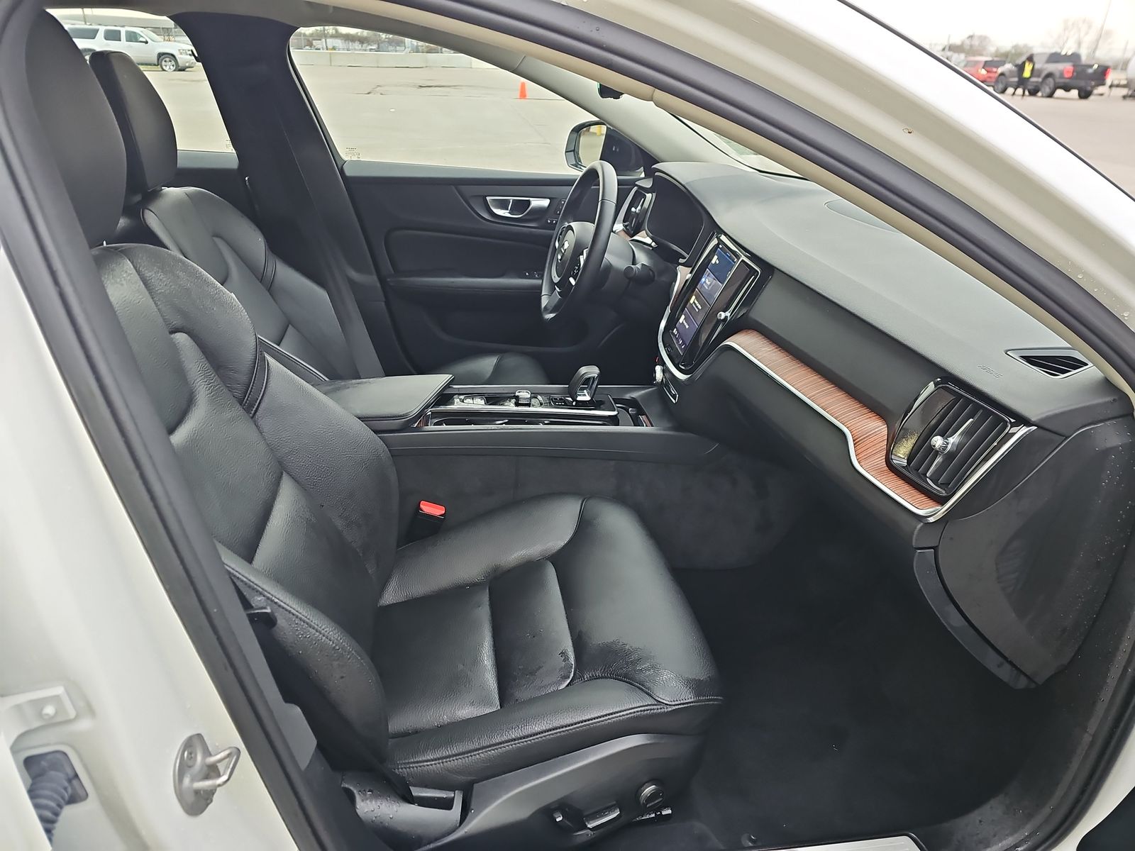 2024 Volvo S60 B5 Plus AWD