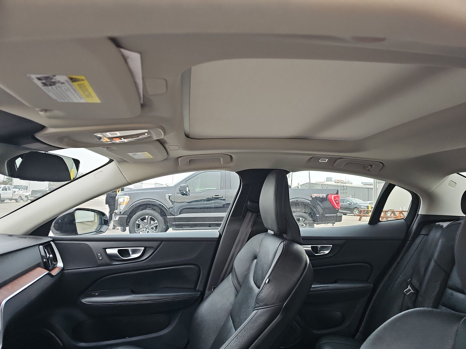 2024 Volvo S60 B5 Plus AWD