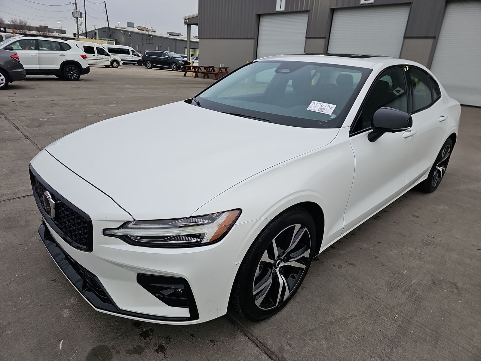 2024 Volvo S60 B5 Plus AWD