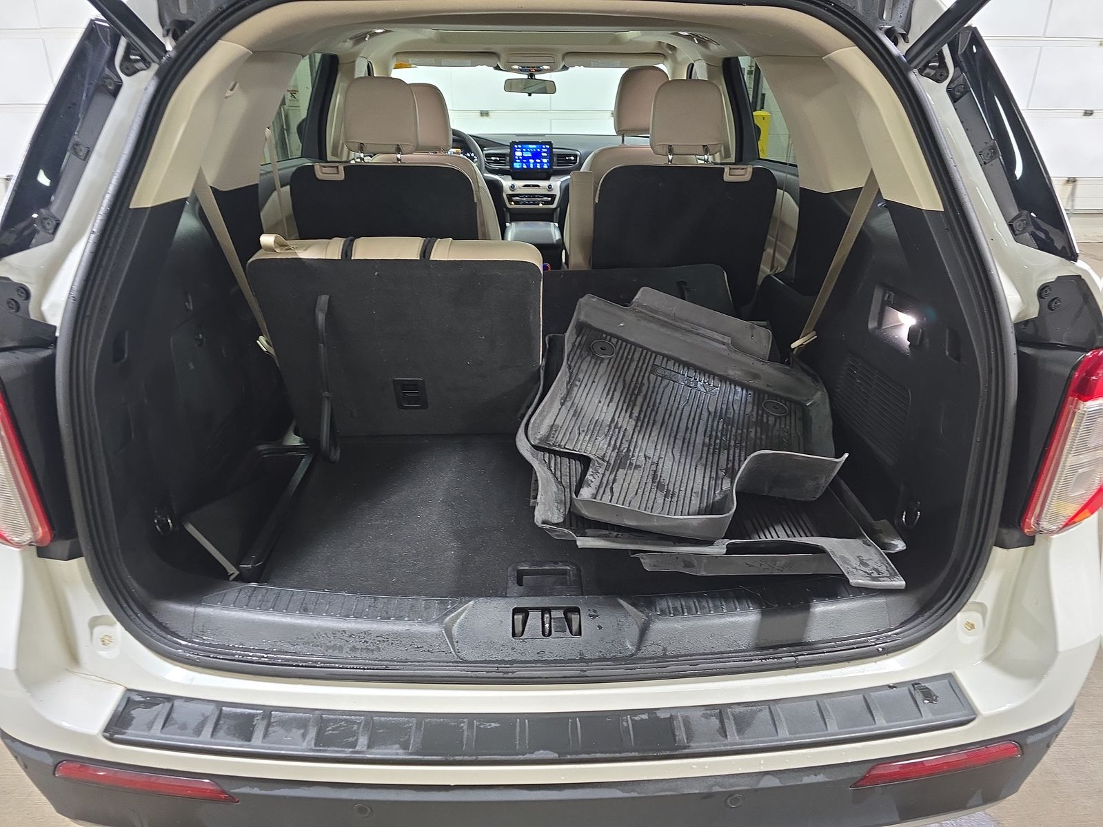 2022 Ford Explorer XLT AWD